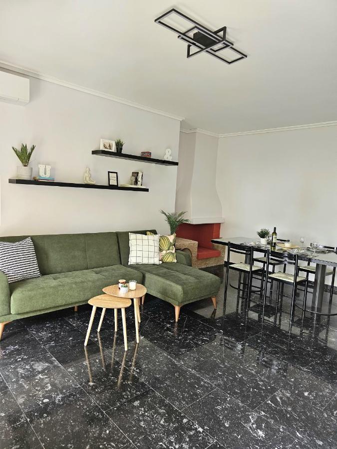 Modern Garden View Apt In Voula, Athens - Luxe Екстер'єр фото