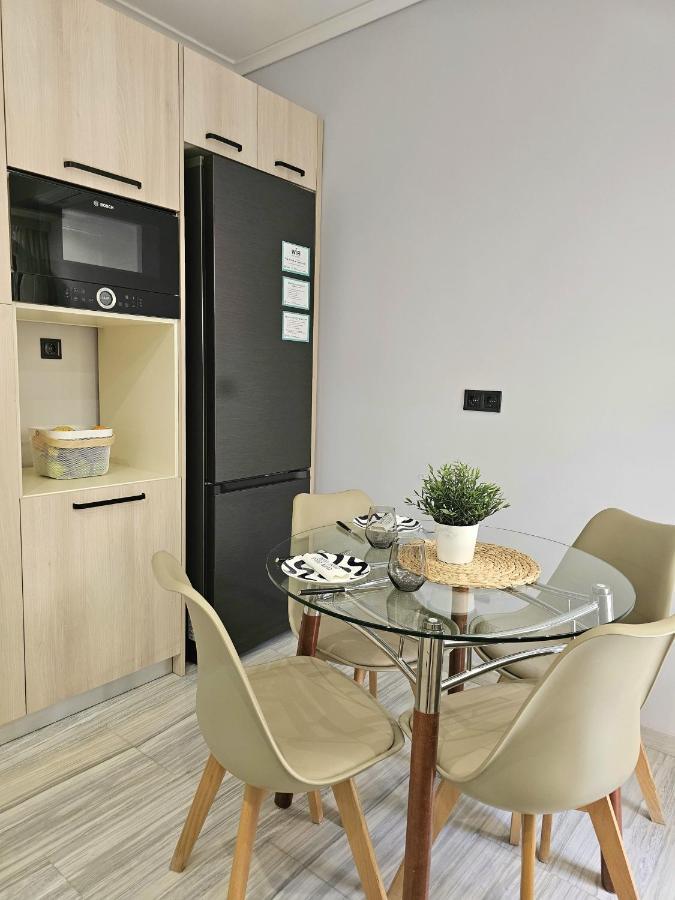 Modern Garden View Apt In Voula, Athens - Luxe Екстер'єр фото